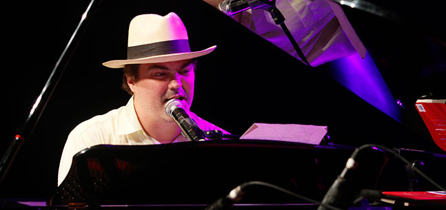 Uma noite com Tom & Blues